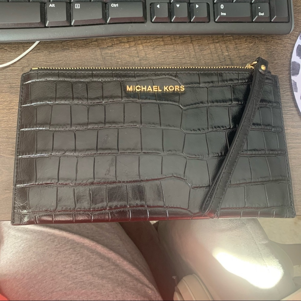 Michael Kors Wristlet